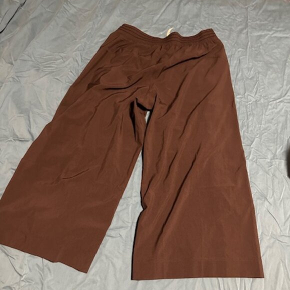 Lululemon Seek stillness crops size 10 - Picture 1 of 4